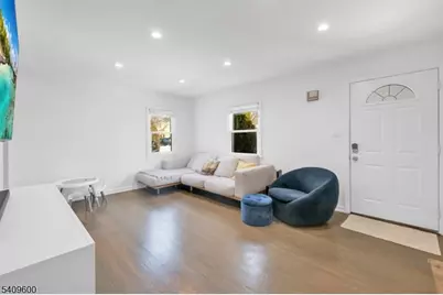 96 Orchard Dr, Clifton, NJ 07012 - Photo 4