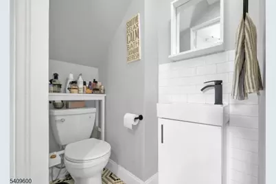 96 Orchard Dr, Clifton, NJ 07012 - Photo 24