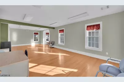 305 E High St, Bound Brook, NJ 08805 - Photo 10