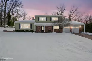 25 Nathan Way, Wayne, NJ 07470 - Photo 2