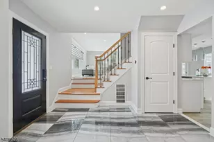 25 Nathan Way, Wayne, NJ 07470 - Photo 4