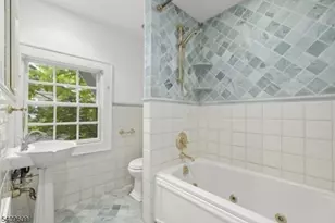 72 Meadowbrook Rd, Millburn, NJ 07078 - Photo 12