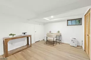 72 Meadowbrook Rd, Millburn, NJ 07078 - Photo 16