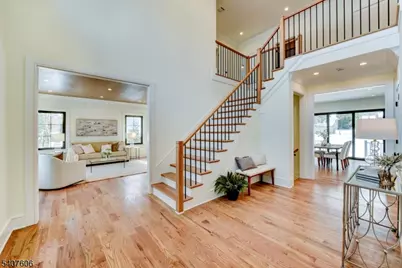 2087 Dogwood Dr, Scotch Plains Township, NJ 07076 - Photo 4