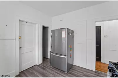 168 Carolina Ave, Irvington, NJ 07111 - Photo 6