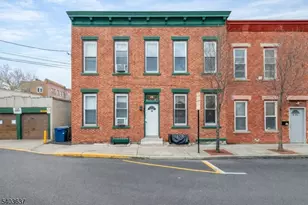 545 9th St, Union City, NJ 07087 - Photo 1