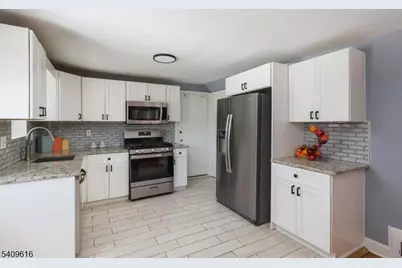 1841 Cider Mill Rd, Union Township, NJ 07083 - Photo 10