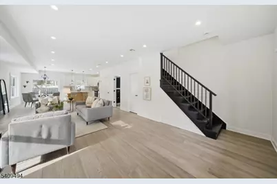 28 Irving St, Montclair, NJ 07042 - Photo 14