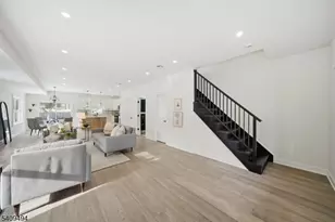 28 Irving St, Montclair, NJ 07042 - Photo 14