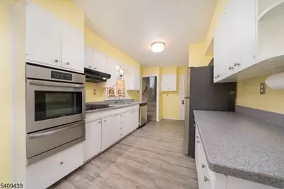 38 Inwood Rd, Chatham, NJ 07928 - Photo 8