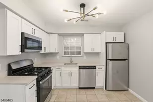 884 S 17th St, Newark, NJ 07108 - Photo 16