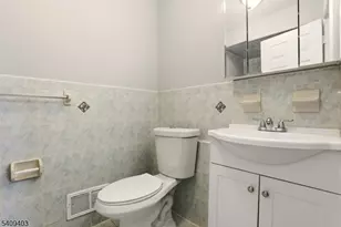 884 S 17th St, Newark, NJ 07108 - Photo 28