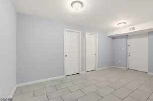 884 S 17th St, Newark, NJ 07108 - Photo 26