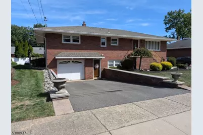 302 Lincoln Ave, Totowa, NJ 07512 - Photo 2