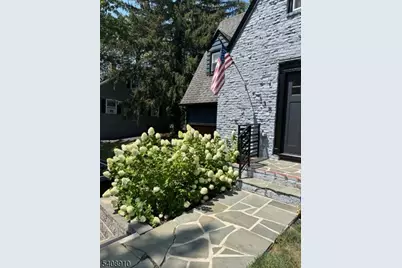 335 La Grande Ave, Fanwood, NJ 07023 - Photo 2