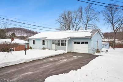 7 Maple Ave, Sussex, NJ 07461 - Photo 2