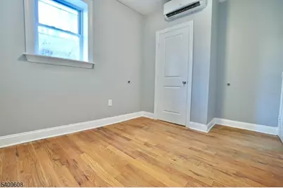 351 Mulberry St, Newark, NJ 07102 - Photo 10