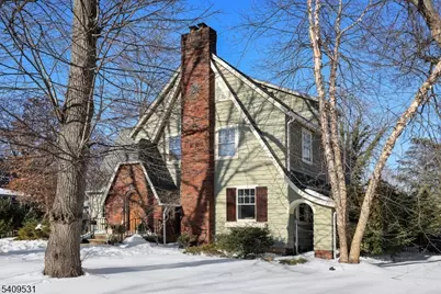 28 Hampton Rd, Cranford Township, NJ 07016 - Photo 1
