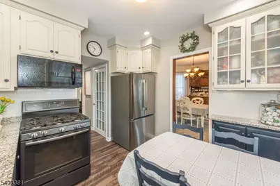 12 Ward Pl, Caldwell, NJ 07006 - Photo 10