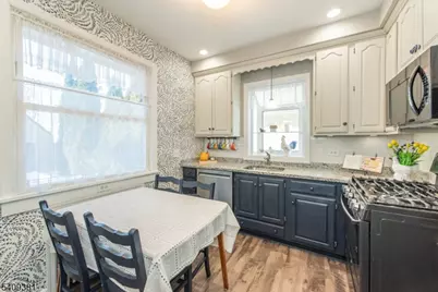 12 Ward Pl, Caldwell, NJ 07006 - Photo 8