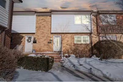 8 Cardinal Ln Apt 2, Hillsborough Township, NJ 08844 - Photo 1