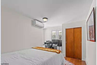 37 Van Duyn Dr, Ewing Township, NJ 08618 - Photo 32