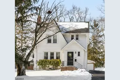 37 Van Duyn Dr, Ewing Township, NJ 08618 - Photo 1