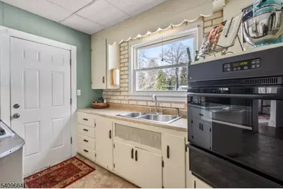 37 Van Duyn Dr, Ewing Township, NJ 08618 - Photo 18