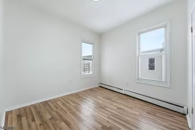 72 N 13th St, Newark, NJ 07107 - Photo 6