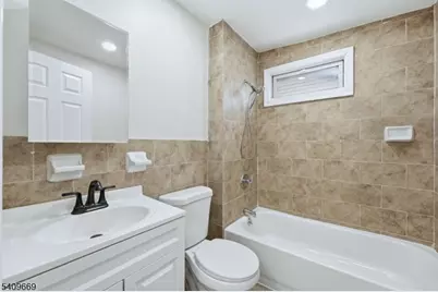 72 N 13th St, Newark, NJ 07107 - Photo 20