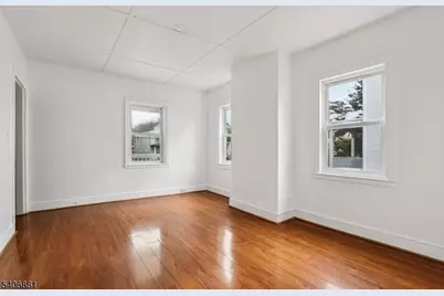 81 Grove St, Somerville, NJ 08876 - Photo 4