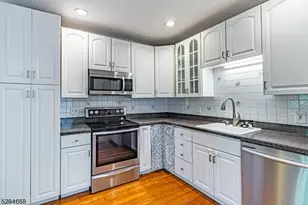 14 Overlook Dr, Denville, NJ 07834 - Photo 4