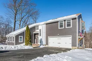 15 Sachem Rd, Jefferson Township, NJ 07849 - Photo 2