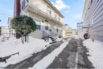 33 Beaumont Pl, Newark, NJ 07104 - Photo 2