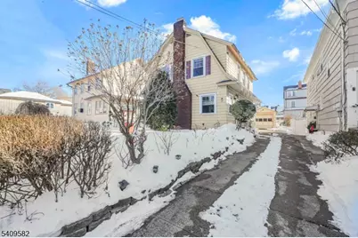 33 Beaumont Pl, Newark, NJ 07104 - Photo 1