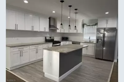 171 N 17th St, East Orange, NJ 07017 - Photo 4