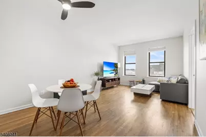 43 Van Wagenen Ave #2F, Jersey City, NJ 07306 - Photo 8