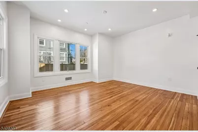 30 Woodland Ave #4, Summit, NJ 07901 - Photo 6