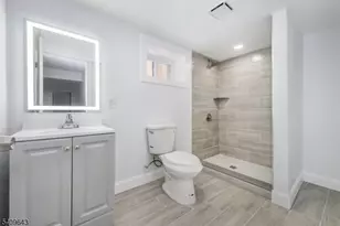 252 Keer Ave, Newark, NJ 07112 - Photo 18