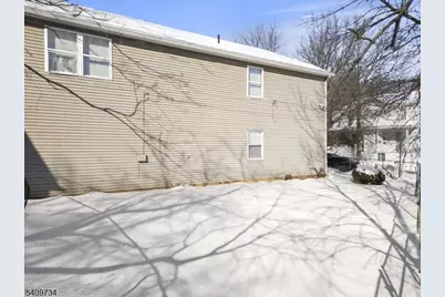 17 Holsman St, Paterson, NJ 07522 - Photo 4