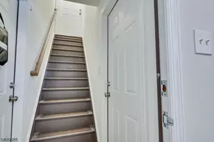 432 Rosetta Pl, Union Township, NJ 07083 - Photo 4