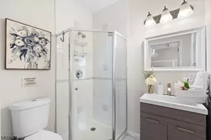 33-35 Mapes Ave, Newark, NJ 07112 - Photo 32