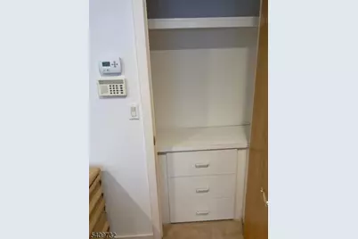 30 Paris Cir, West Orange Township, NJ 07052 - Photo 8