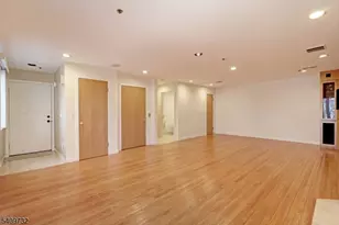 30 Paris Cir, West Orange Township, NJ 07052 - Photo 6