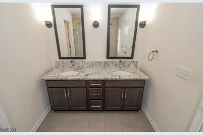 601 Charleston Dr, Monroe Township, NJ 08831 - Photo 38