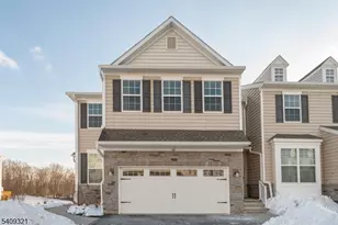 601 Charleston Dr, Monroe Township, NJ 08831 - Photo 1