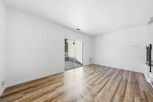 303 Maplecrest Rd, Edison Twp., NJ 08820 - Photo 12