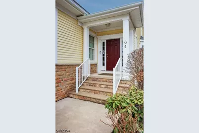 64 Bedford Dr, Montgomery Township, NJ 08558 - Photo 4