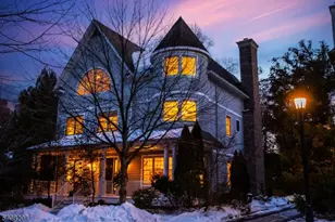 3 Christopher Ct, Montclair, NJ 07042 - Photo 1