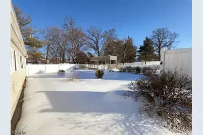 10 Liberty Ln, Franklin Township, NJ 08873 - Photo 22